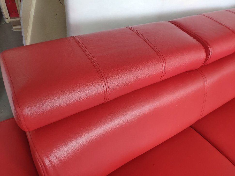 Sofa Royal trzyosobowa z funkcją spania ruchomymi zagłówkami czerwona eko skóra